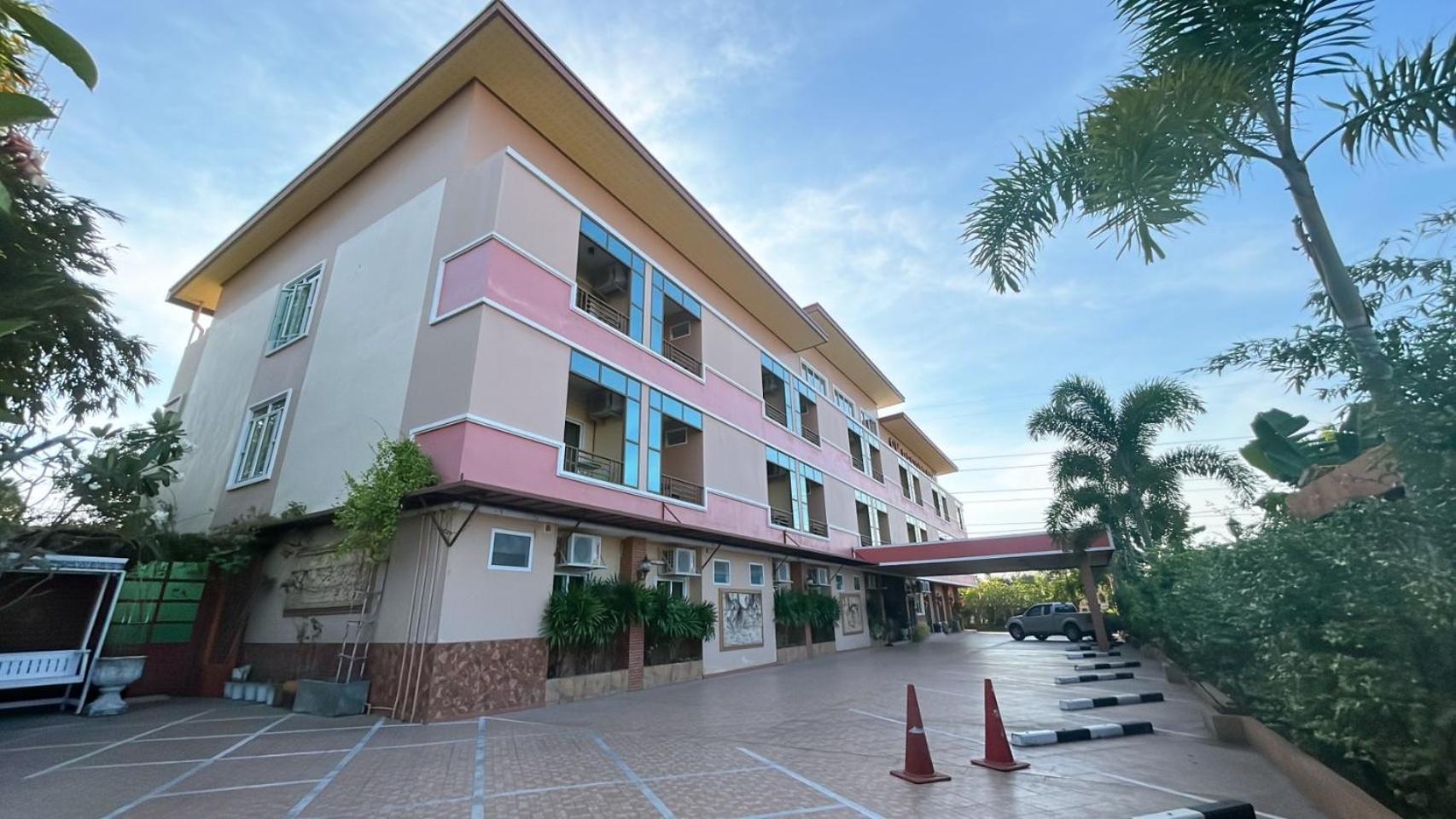 Sk Resort Pattaya Bang Lamung Buitenkant foto